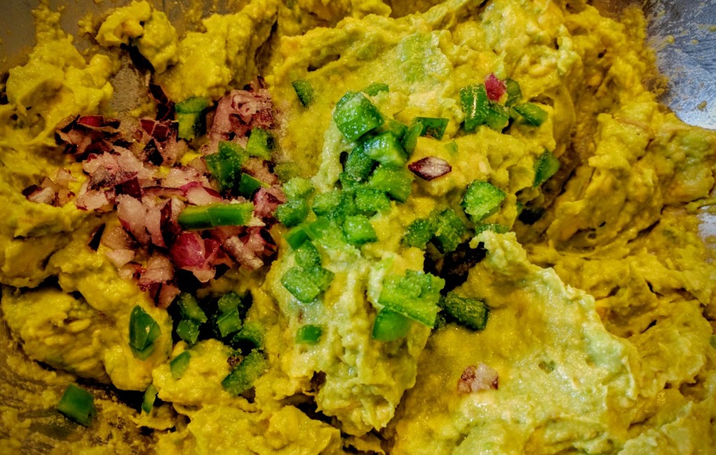 Green Giraffe Guacamole | thegreengiraffeeats.com