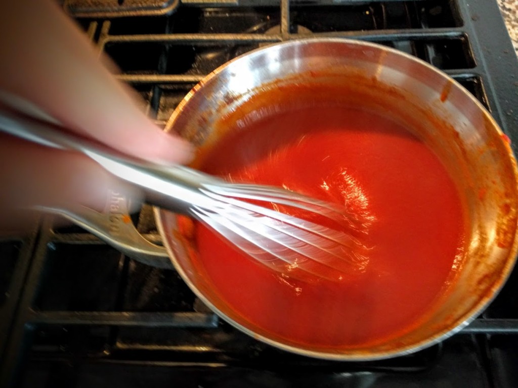 Homemade Red Enchilada Sauce | thegreengiraffeeats.com