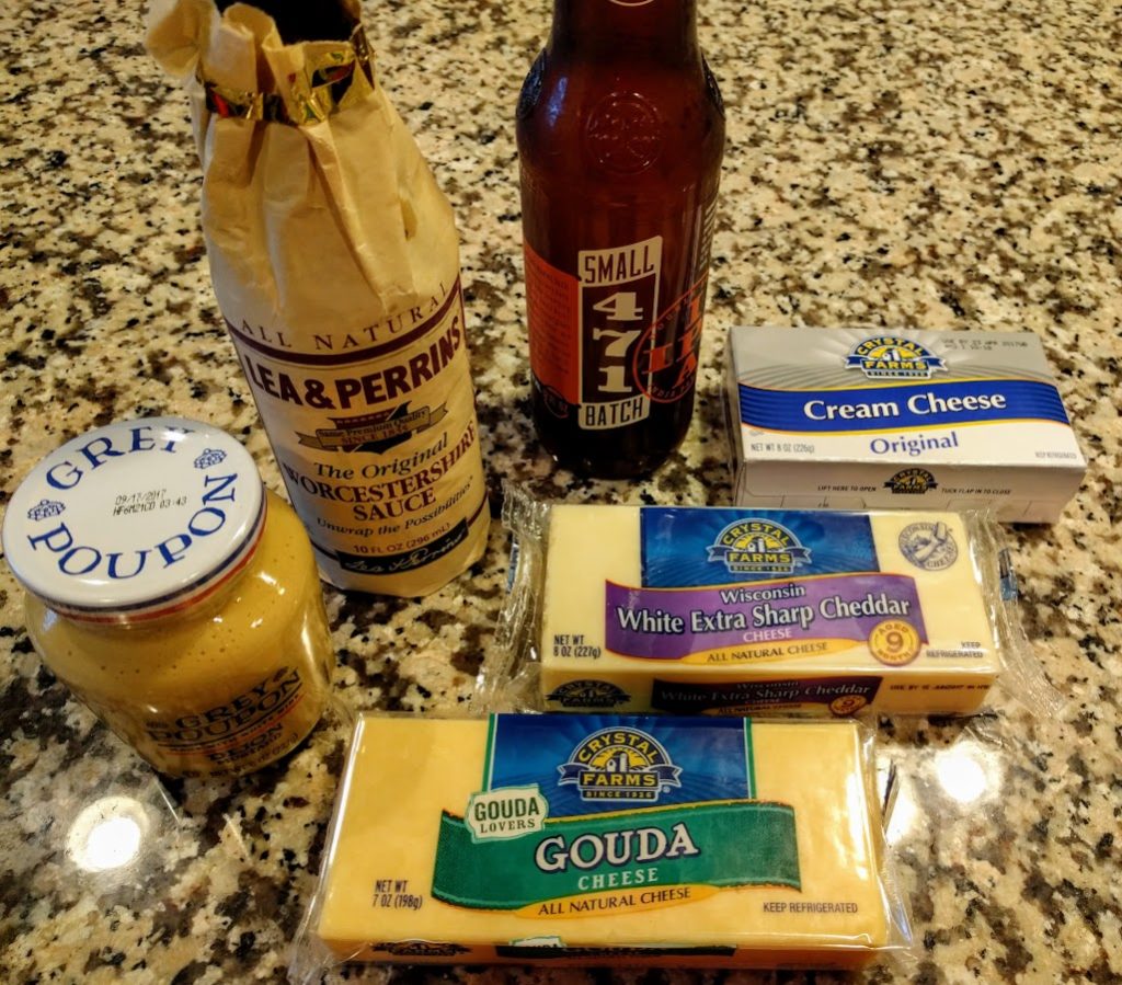 Super Sharp Beer Cheese Dip | thegreengiraffeeats.com